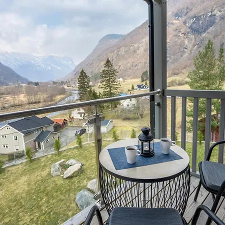 Skaimsberg Holiday Apartments Aurland Extérieur photo