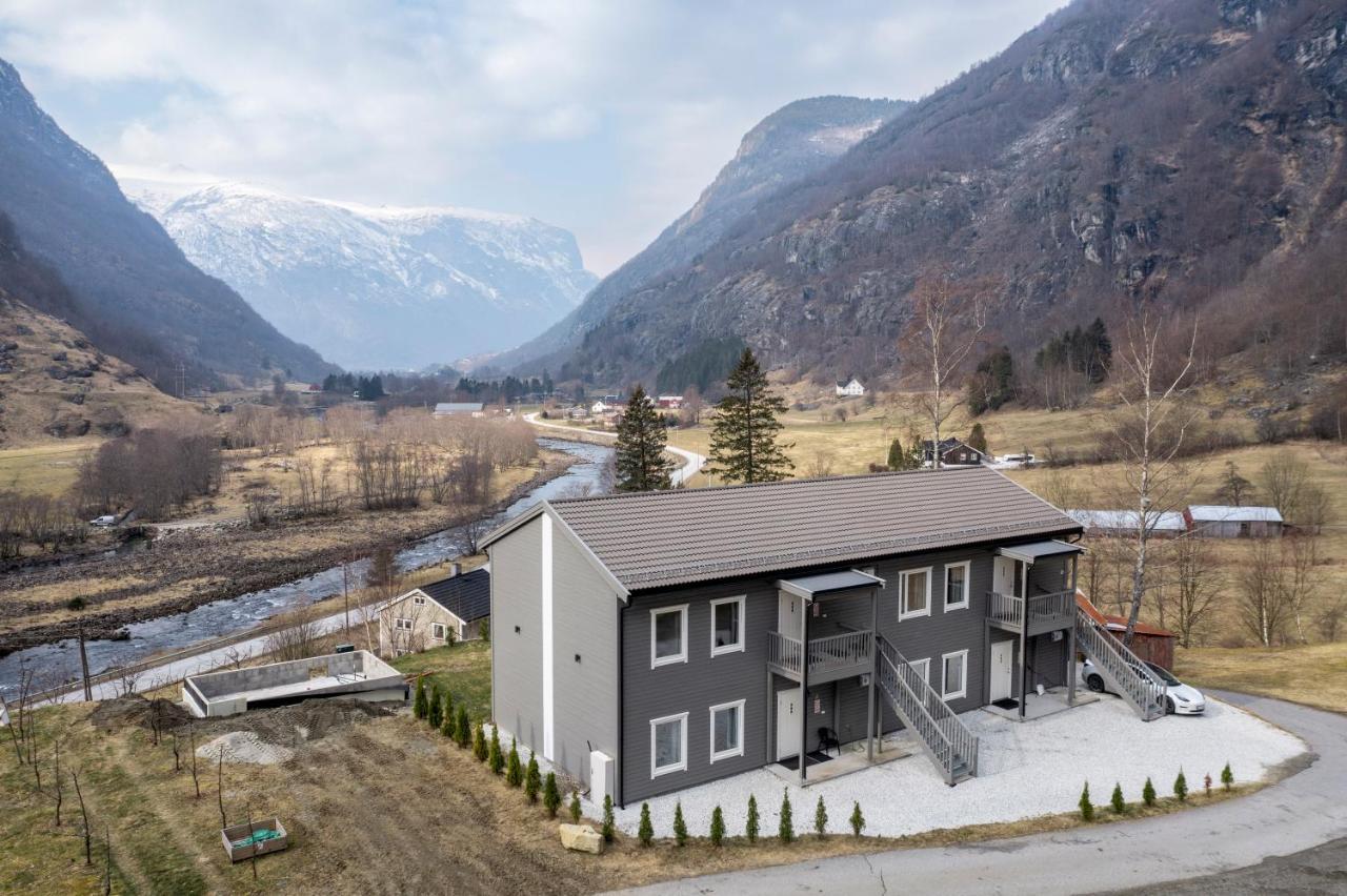Skaimsberg * Aurland